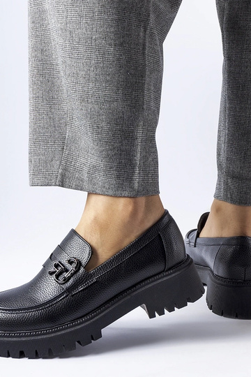 Mocassins clássicos pretos... 2