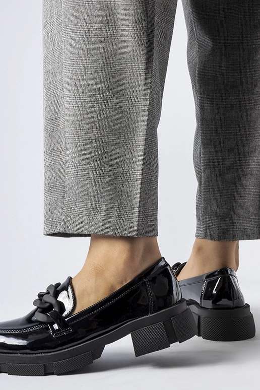 mocassins pretos envernizados com...