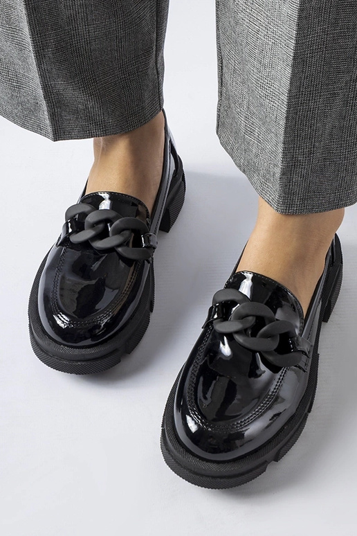 mocassins pretos envernizados com...