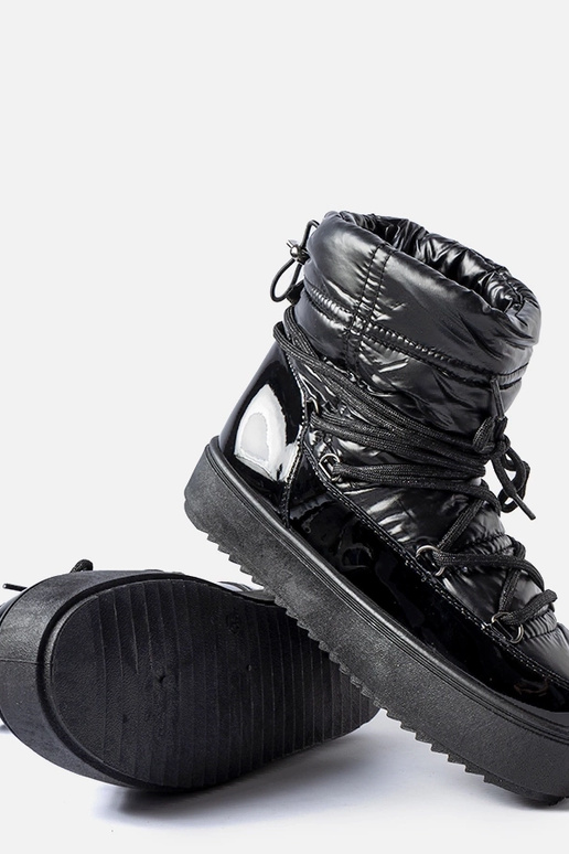 Botas de neve pretas laqueadas com... Botas de neve pretas laqueadas com...