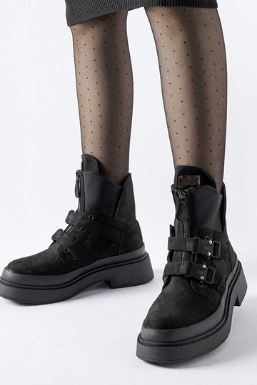 Botas plataforma pretas...