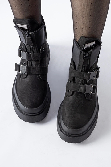 Botas plataforma pretas... 2