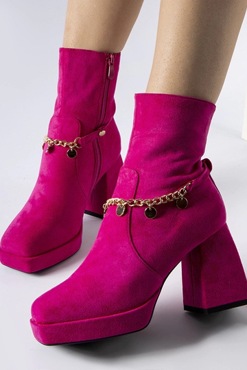 Botins isolados rosa com... 2