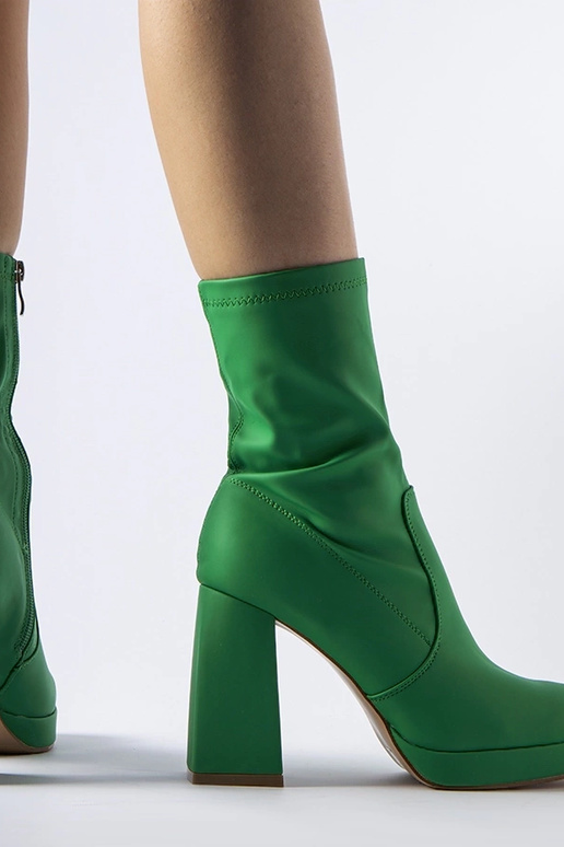Botins salto alto verde mate Isauro
