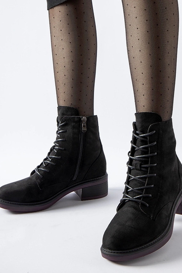 Botins clássicos pretos com sola roxa Teo