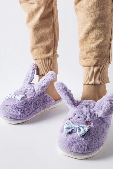 Pantufa roxa com orelhinhas e laço Bruna