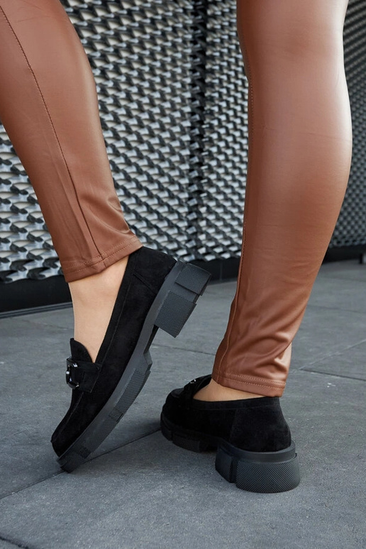 Mocassins robustos pretos com fivela...