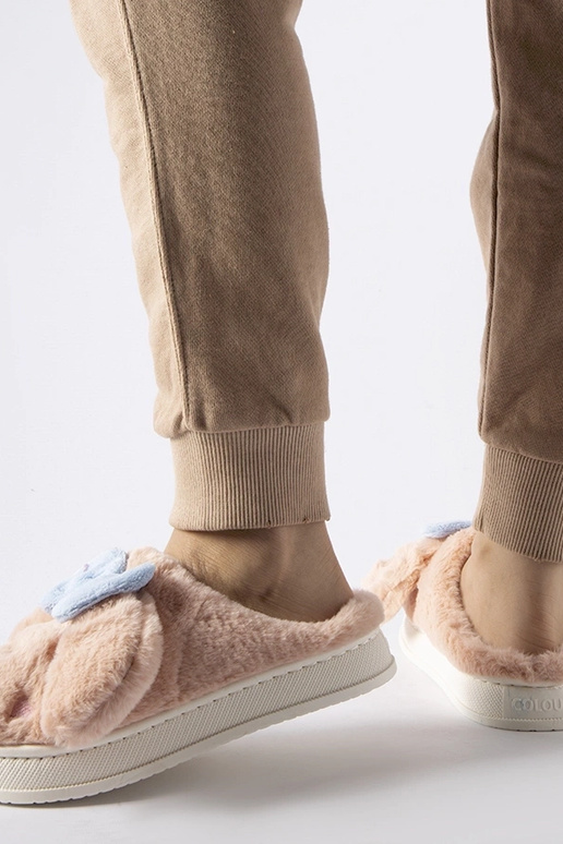 Pantufas quentes rosa com orelhinhas...