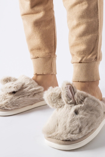 Pantufas quentes bege com...