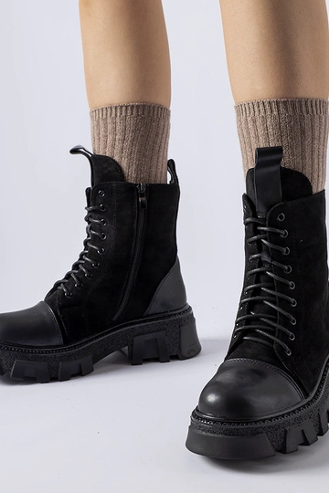Botas Chatham Black Isoladas