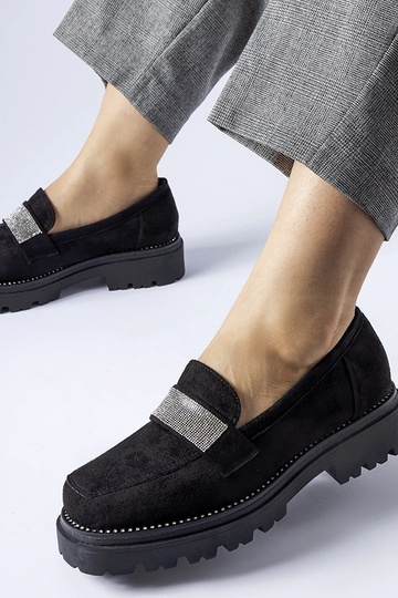Sapatos pretos de camurça Nicholls com zircônias