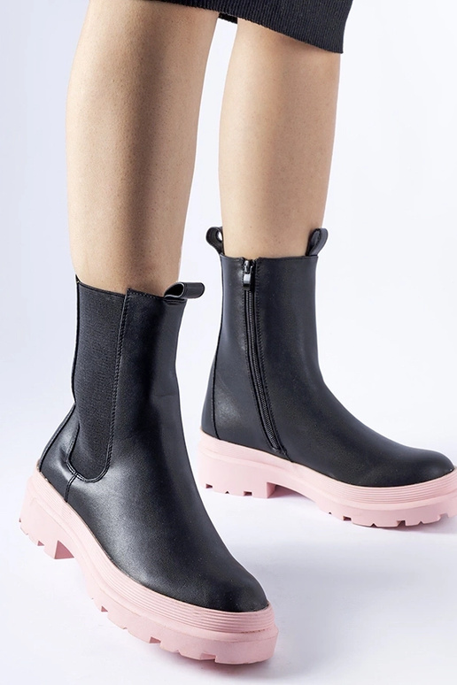 Botins pretos com sola rosa Georgette