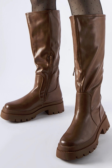 Botas clássicas rasas...