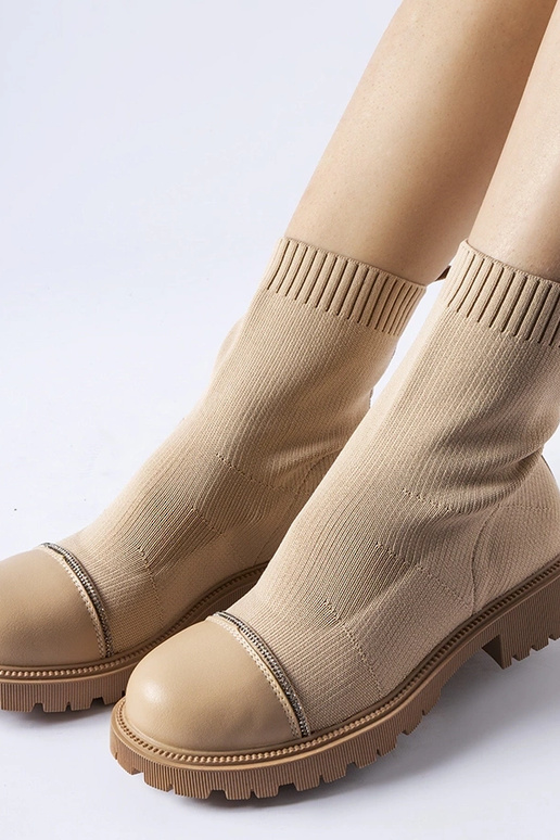 Botas marrons de cano alto com...