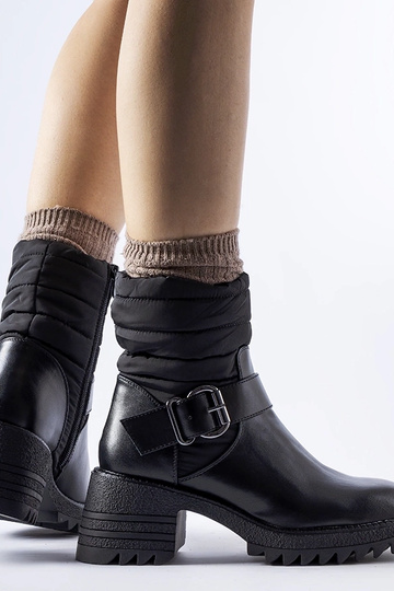 Botas pretas quentes com...