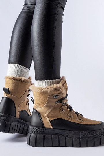 Botins bege com sola... 2