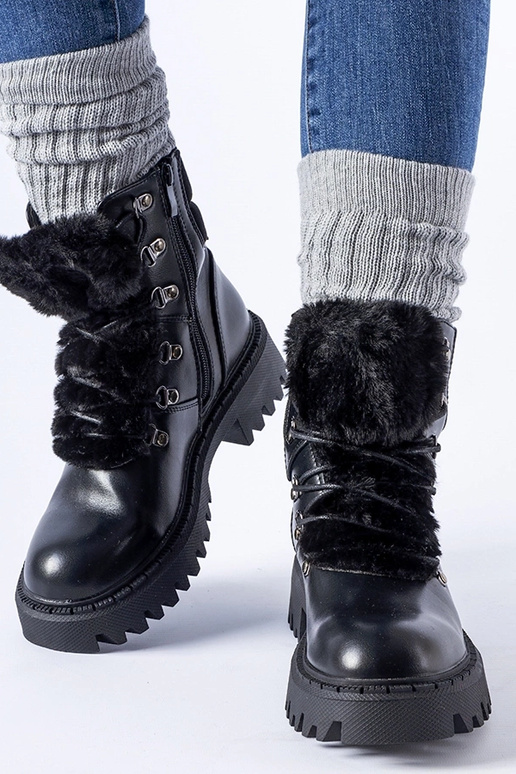 Trabalhadores negros com pele...