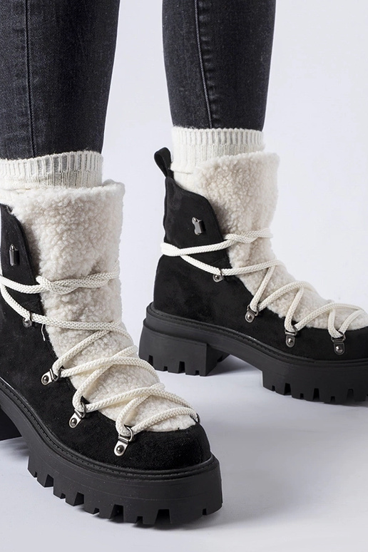 Trabalhadores negros com língua...