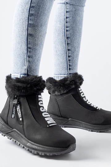 Tênis cano alto preto com...