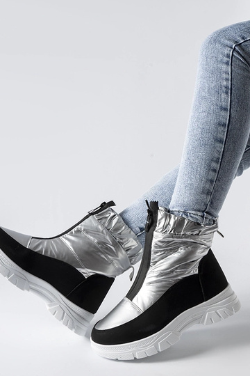 Botas de neve isoladas... 2