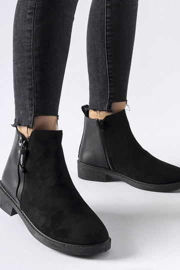 Botins clássicos pretos com...