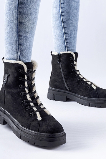 Botas isoladas pretas de camurça sintética Pompei