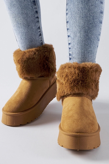 Botas de neve decoradas com... 2