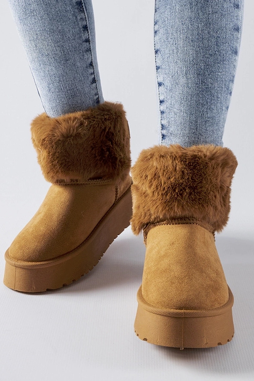 Botas de neve decoradas com pelinho...