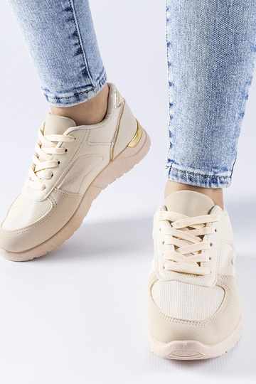 Calçados esportivos... 2