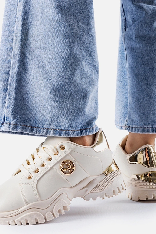 Tênis bege com solado Arpaia enorme