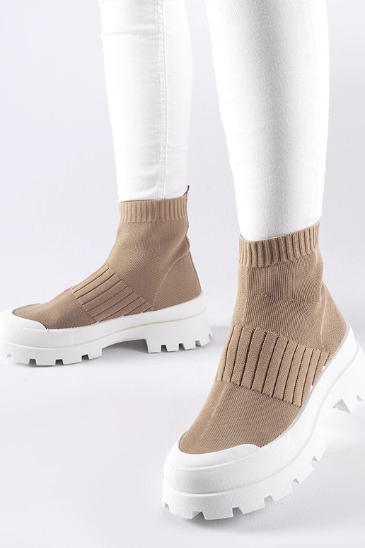 Tênis Varden Brown com cabedal elástico