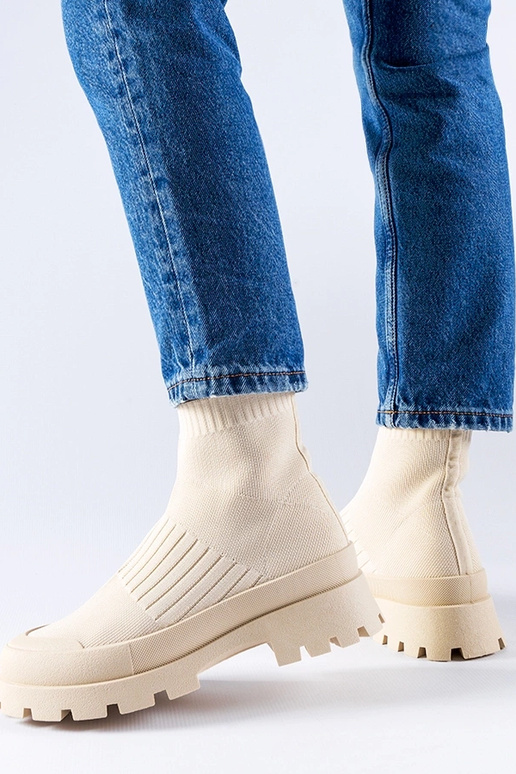 Tênis Varden bege com cabedal elástico