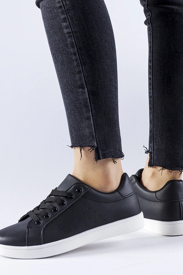 Tênis pretos Bourassa