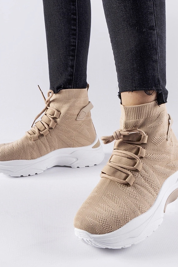 Tênis Vigatto cano alto marrom