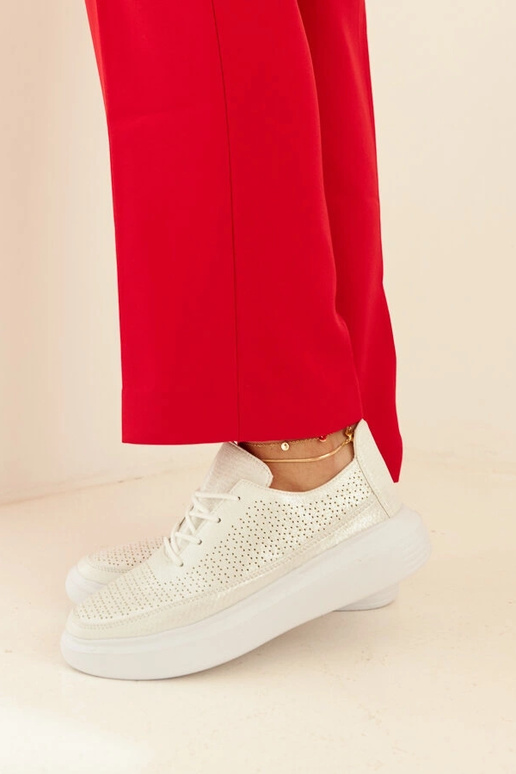 Tênis feminino prateado na...