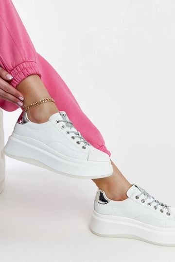 Tênis branco plataforma GOE... 2