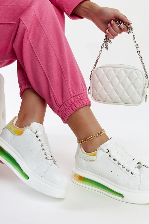 Tênis branco plataforma GOE NN2N4029