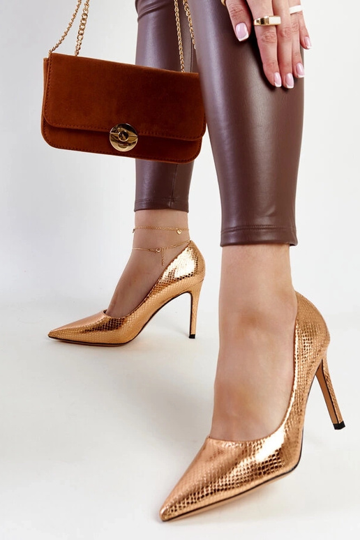 Vinhos champanhe verniz couro bombas