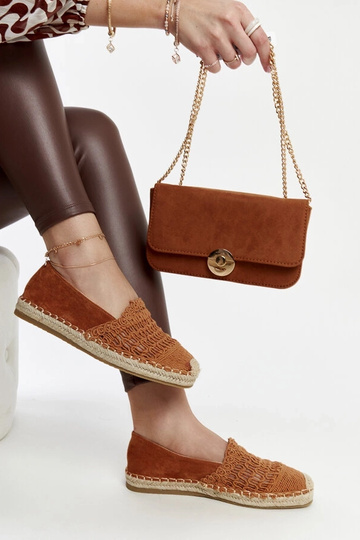 Alpargatas Marrons Reveladas da Gordana