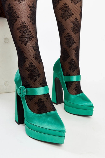 Sapatos de salto alto verdes do Mike