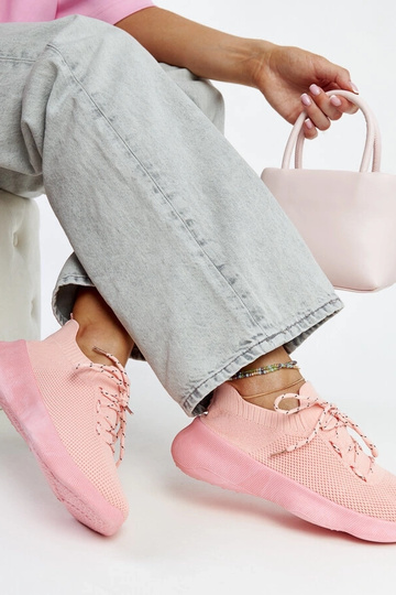 Tênis esportivos rosa Roshni 2
