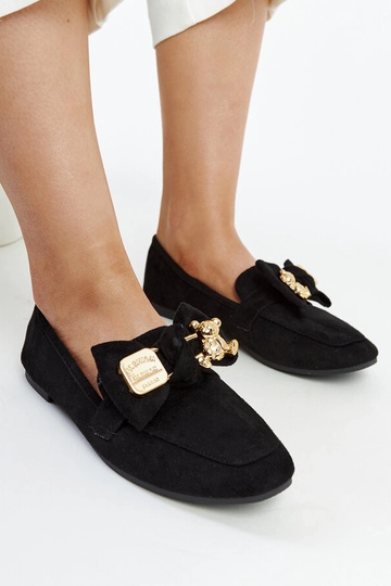 Mocassim preto com alfinete de segurança decorativo Kibra 2