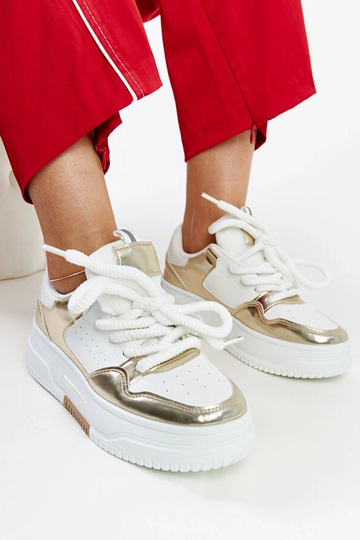 Tênis plataforma alta...