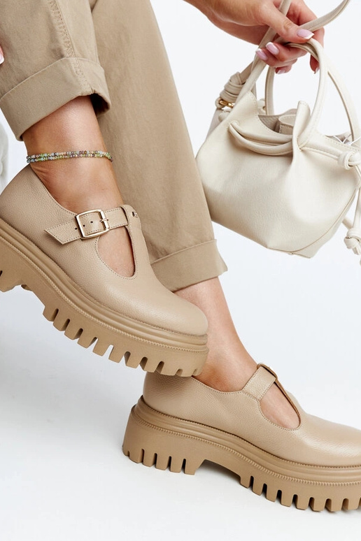 Sapatos de couro bege escuro Karino