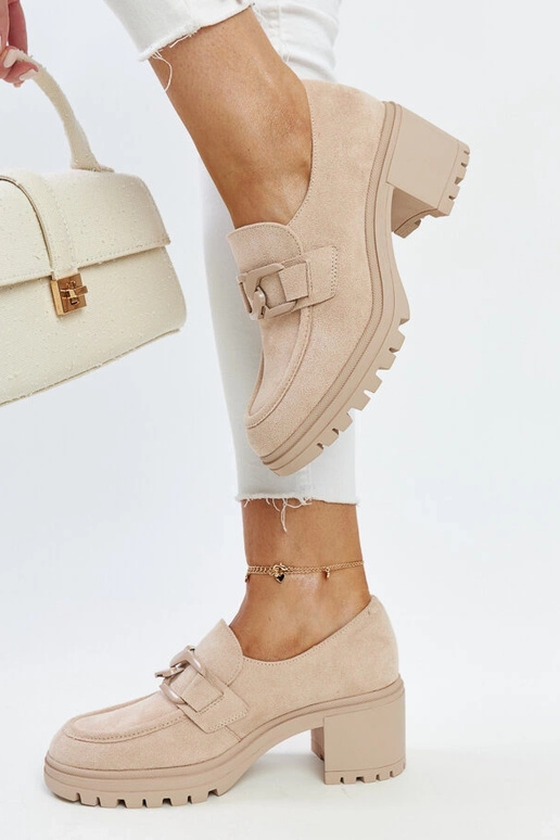 Botas bege com palmilha em couro...