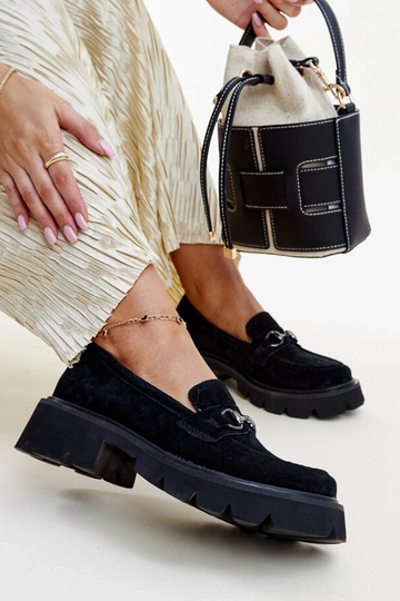 Mocassins de couro pretos... 2