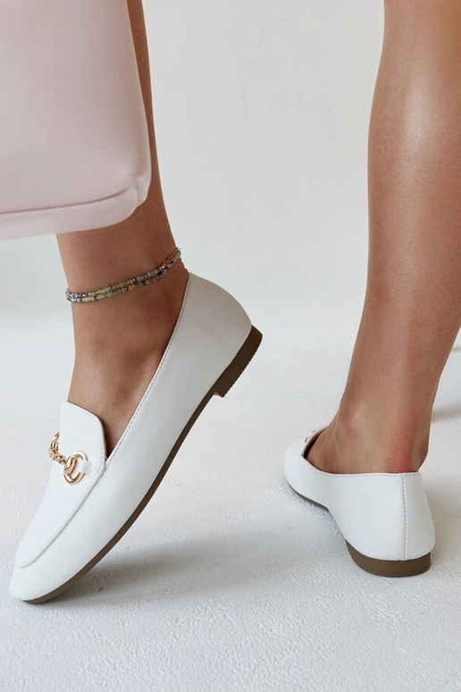 Mocassins brancos com fivela Erminia