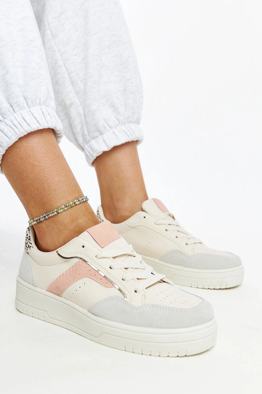 Tênis branco na plataforma Walda