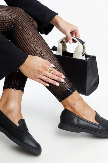 Mocassim Nawrah clássico preto 2