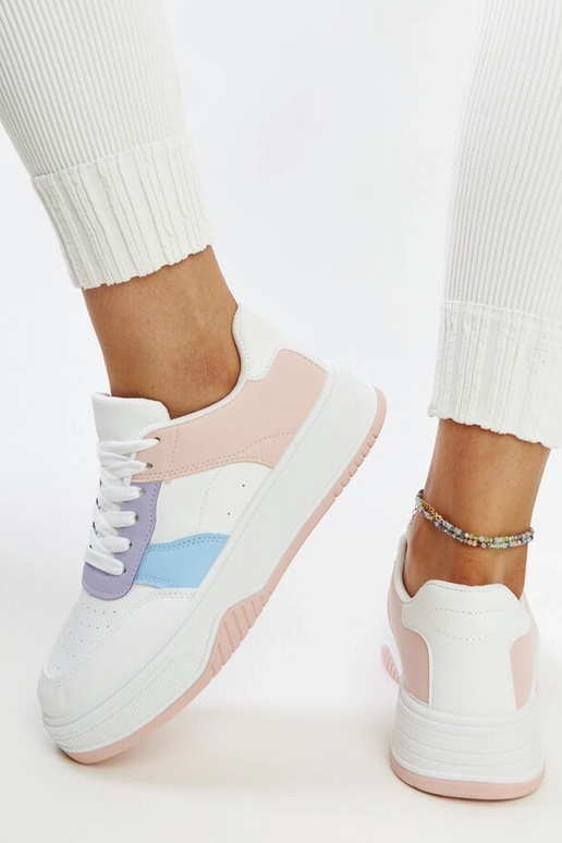 Tênis branco e rosa com sola mais...